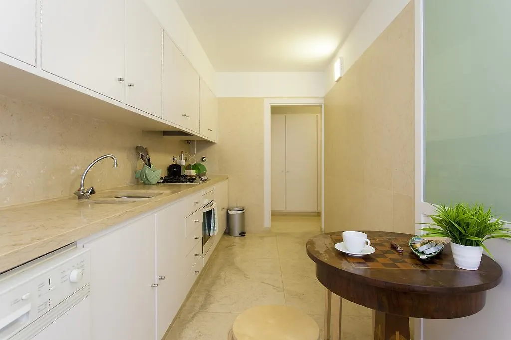 Lisbon Glamorous House البرتغال